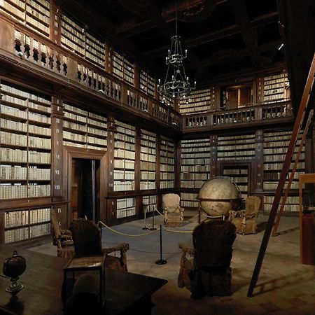 Appartamento A Palazzo Vinci フェルモ エクステリア 写真