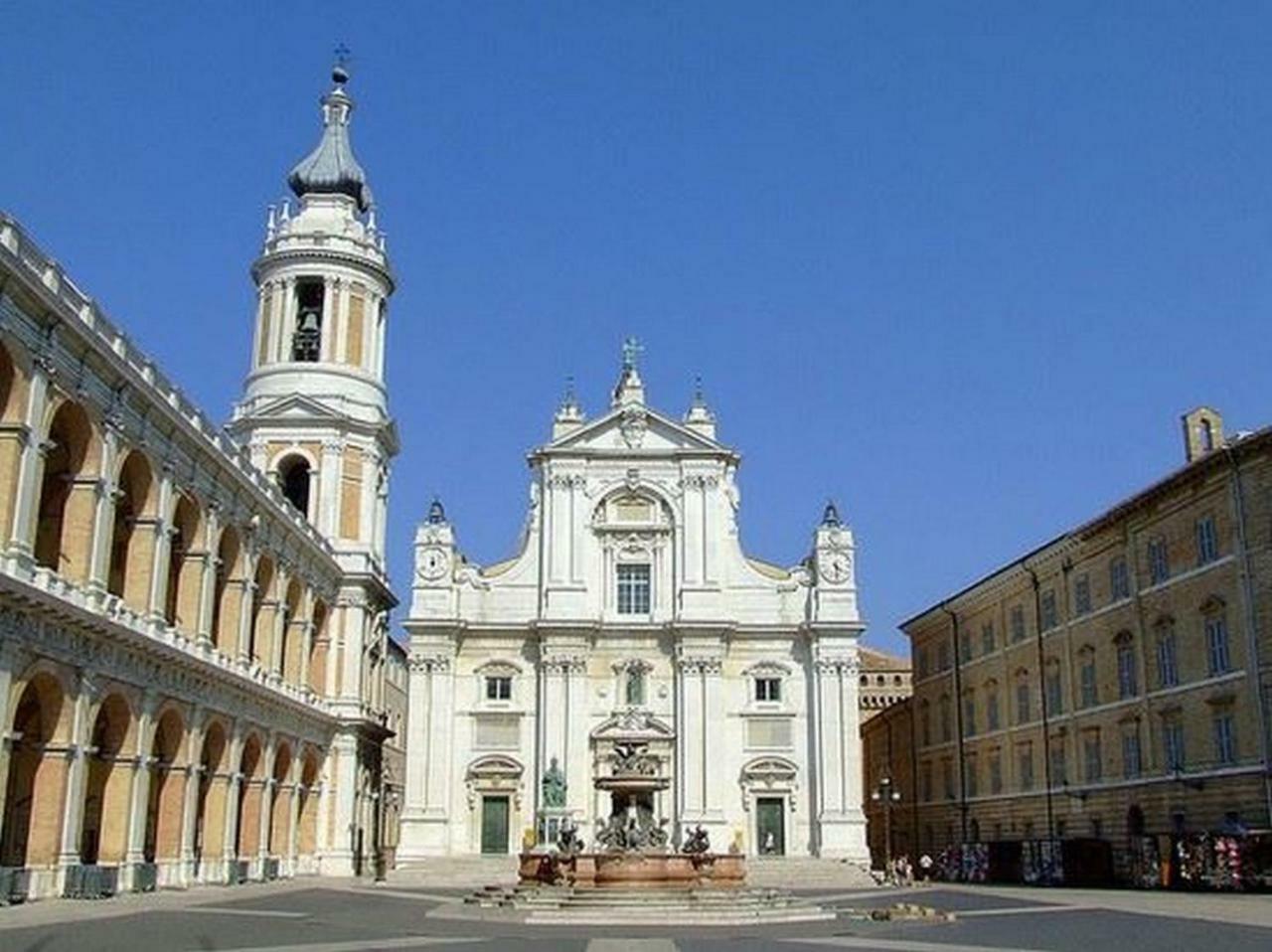 Appartamento A Palazzo Vinci フェルモ エクステリア 写真